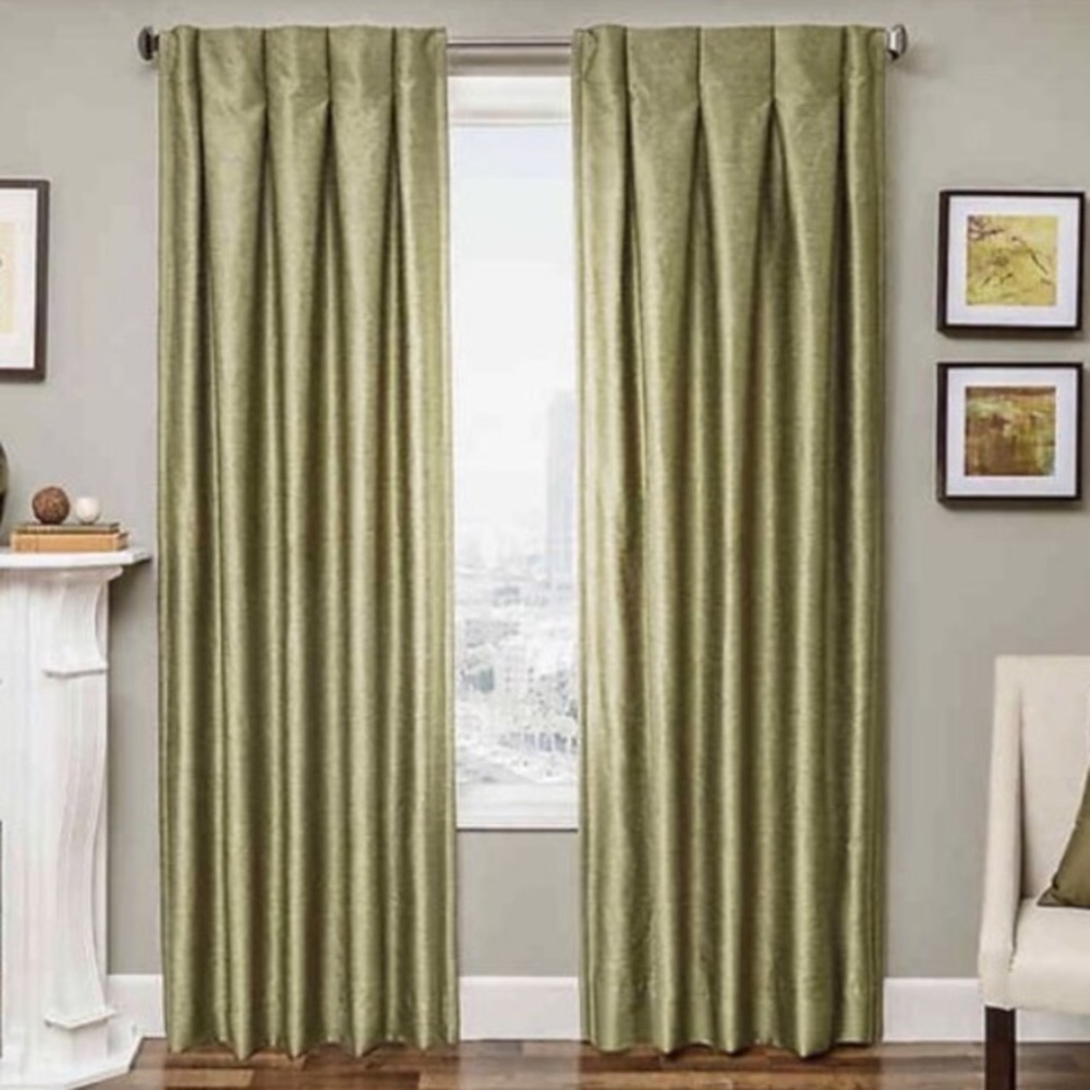 Set of 2 olive green faux silk lined curtains
